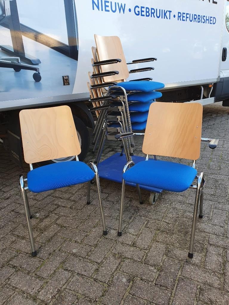 8x kantinestoel / vergaderstoel , stapelbaar en koppelbaar, Huis en Inrichting, Stoelen, VST, Blauw, Ophalen of Verzenden, Zo goed als nieuw