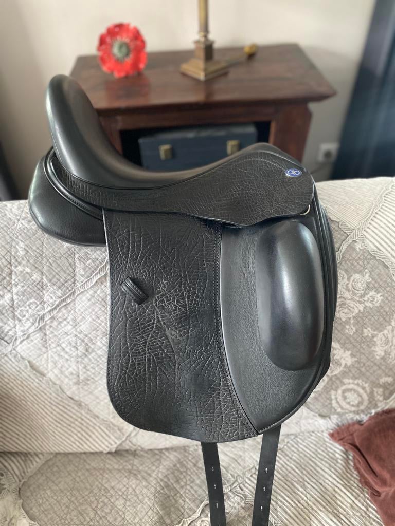 17 inch dressuur zadel connect diable MDR boom, Dieren en Toebehoren, Ophalen, Zo goed als nieuw, Dressuur