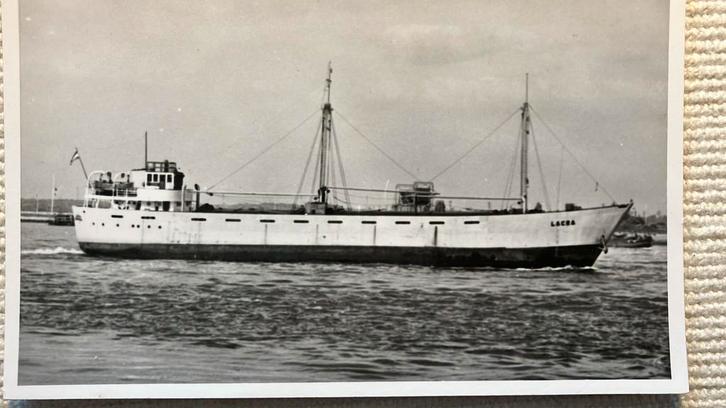 ex Marine Landingcraft Brits nu Nederl.  LACRA, Verzamelen, Scheepvaart, Zo goed als nieuw, Kaart, Foto of Prent, Ophalen of Verzenden