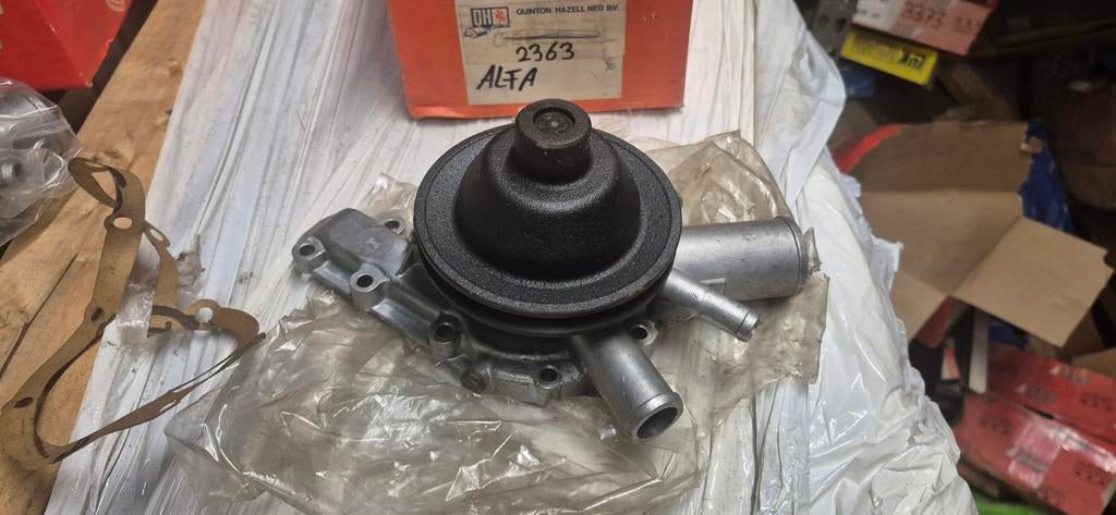 Alfa giulia GT, GTA, spider waterpomp, Auto-onderdelen, Motor en Toebehoren, Ophalen of Verzenden, Nieuw, Alfa Romeo