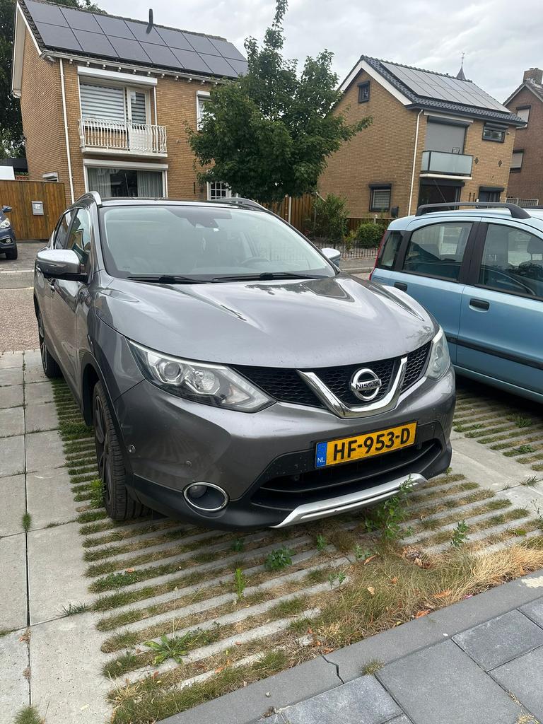 Nissan Qashqai 1.5 DCI 81KW 2WD 2015 Grijs, Auto's, Voorwielaandrijving, 1350 kg, 4 cilinders, Particulier
