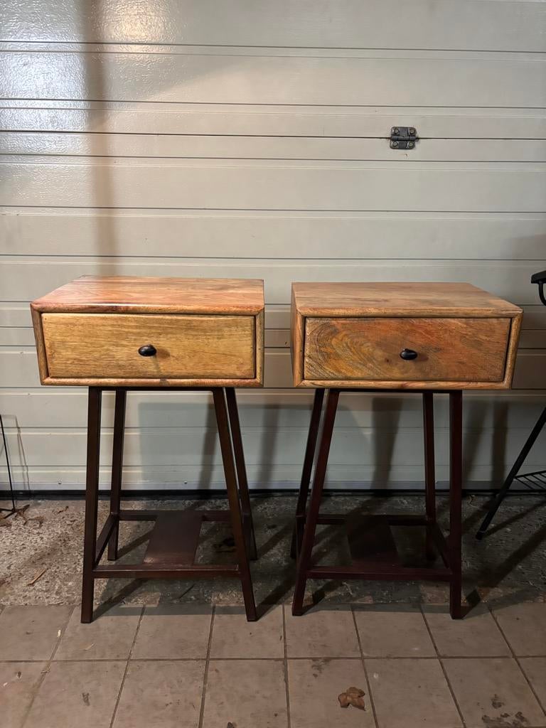 Sidetable Skybox – WOOOD / BePureHome – Mangohout & Metaal, Ophalen, 70 cm of meer