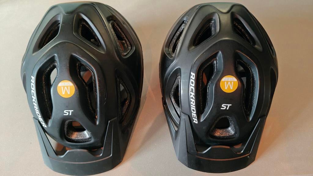 Twee kinder fietshelmen, Ophalen of Verzenden