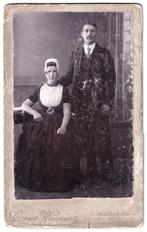CDV - Echtpaar Klederdracht Walcheren - Foto Henning, Gebruikt, Foto, Klederdracht, Ophalen of Verzenden
