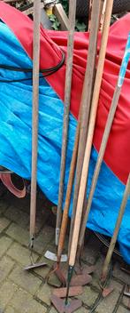 Scheppen harken schoffelen van alles wat 1 boomzaag, Ophalen