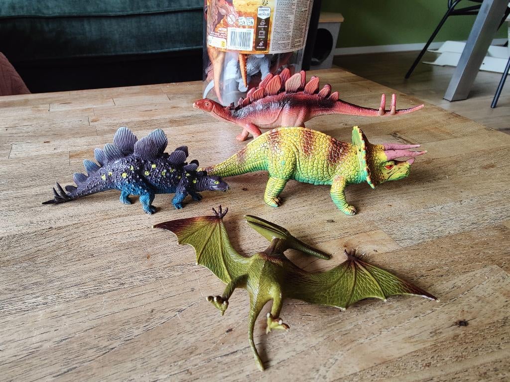 Speelgoed dino's, Kinderen en Baby's, Speelgoed | Actiefiguren, Ophalen, Zo goed als nieuw