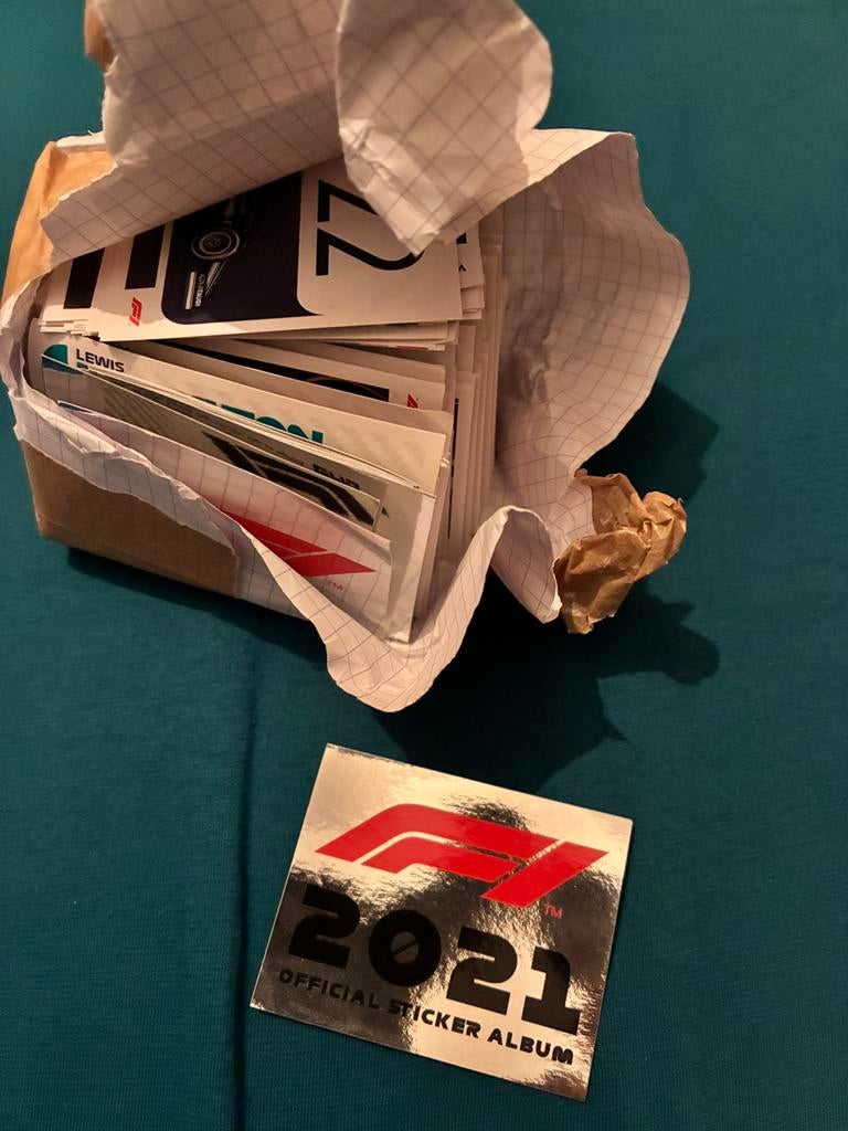 Topps Formule 2021 stickers, Verzamelen, Speldjes, Pins en Buttons, Ophalen of Verzenden, Zo goed als nieuw, Sport