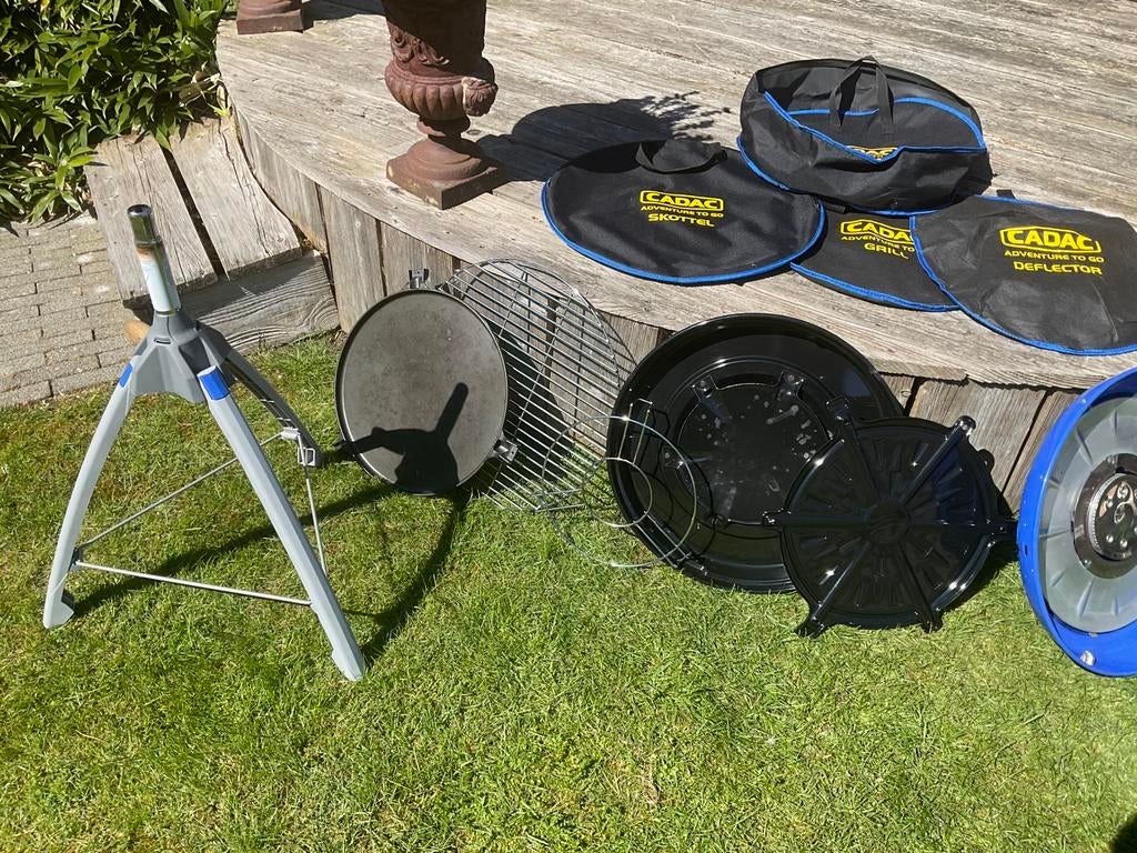 PRACHTIGE COMPLETE ORIGINELE CADAC SKOTTEL BRAAI., Tuin en Terras, Gasbarbecues, Ophalen, Gebruikt