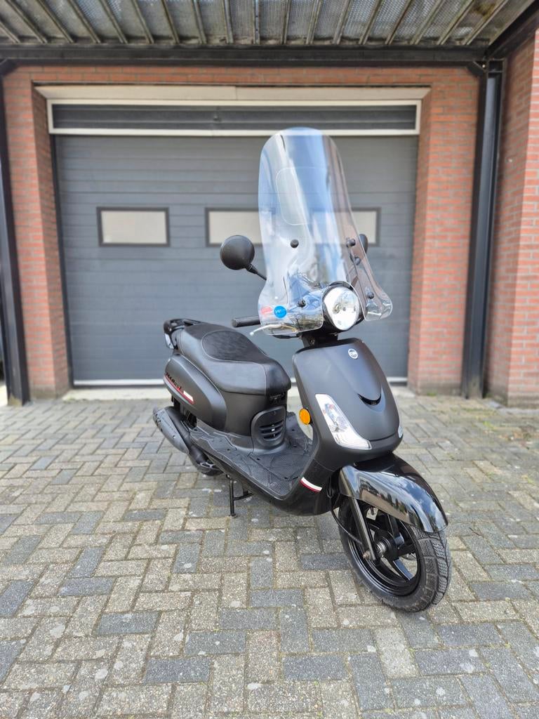 Sym Fiddle 2 2023 // Brom scooter matt zwart, Ophalen of Verzenden, Zo goed als nieuw, Benzine, Fiddle