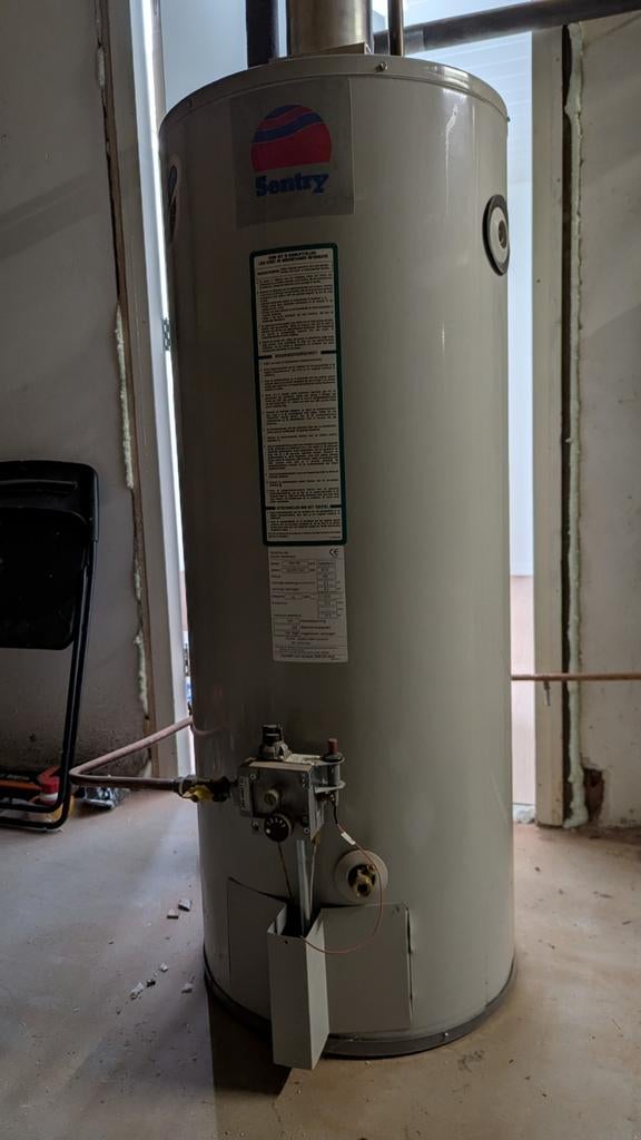 Remeha Sentry Gasboiler 2016 150 liter, Doe-het-zelf en Verbouw, 100 liter of meer, Ophalen, Boiler