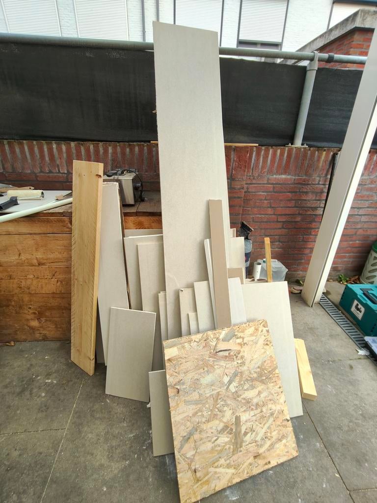 Gratis bouwmaterialen af te halen., Doe-het-zelf en Verbouw, Hout en Planken, Minder dan 25 mm, Ophalen of Verzenden, Plank, Minder dan 200 cm