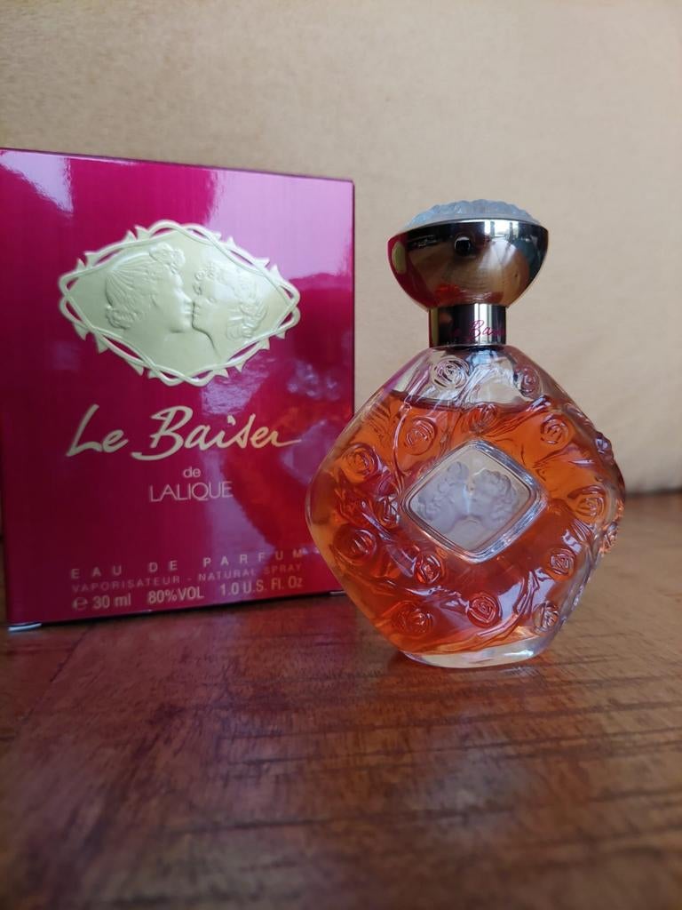 Le Baiser de Lalique 30ml. eau de parfum - collector's item, Ophalen of Verzenden, Nieuw, Parfumfles, Gevuld