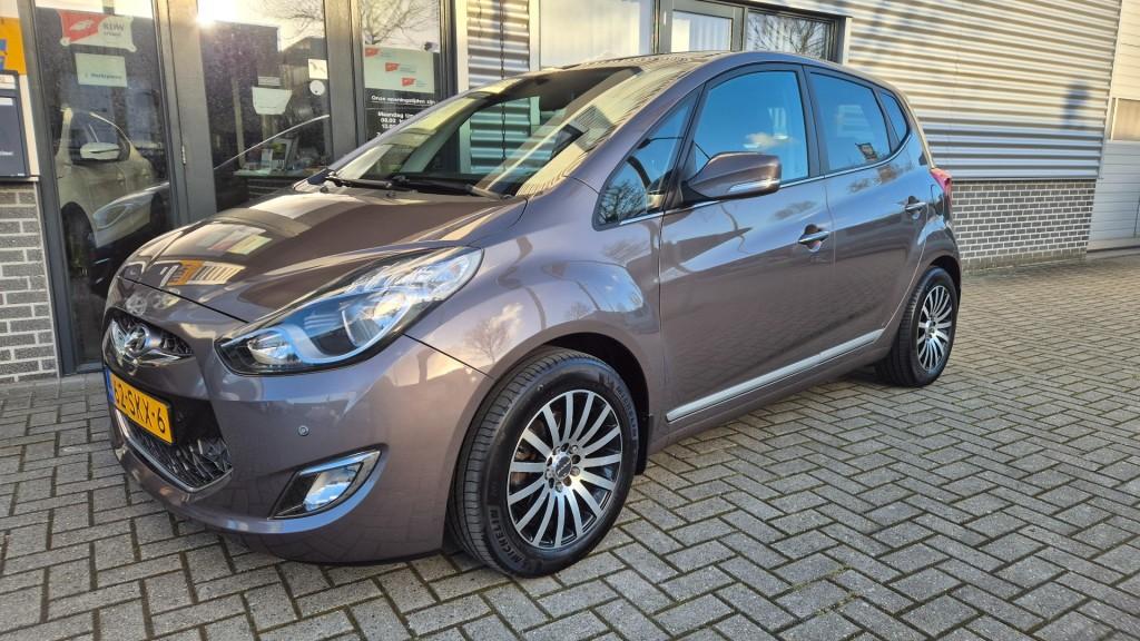 Hyundai IX20 1.6i I CATCHER AUTOMAAT PANO CAMERA LEDER STOEL, Auto's, Hyundai, Bedrijf, iX20, ABS, Airbags, Alarm, Bluetooth, Boordcomputer