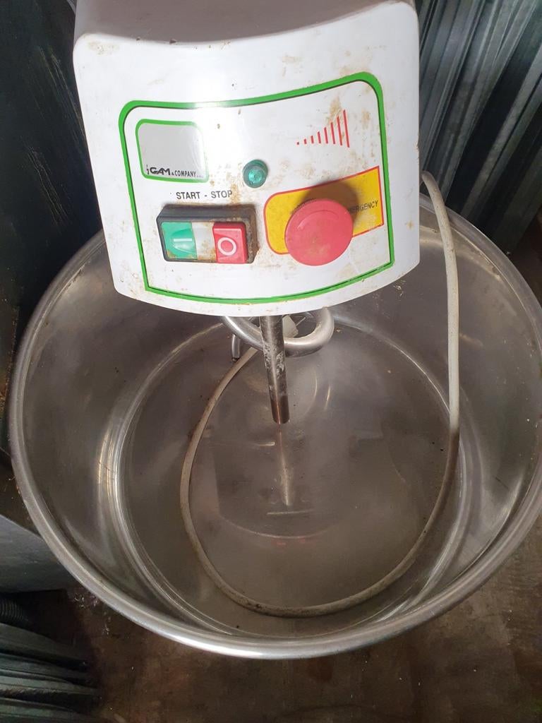 Deeg machine, Ophalen, Zo goed als nieuw, Cupcakes, Bakvorm