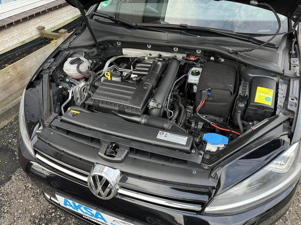 Volkswagen Golf 1.2 TSI 110pk AllStar DSG Camera Led Xenon N, Auto's, Stof, Gebruikt, 4 cilinders, Zwart