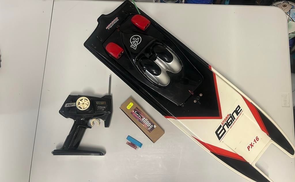 Bestuurbare boot met afstandsbediening, Ophalen of Verzenden, Gebruikt