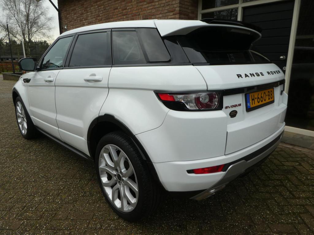 Land Rover Range Rover Evoque 2.2 TD4 4WD Prestige Automaat, Auto's, Automaat, Euro 5, 15 km/l, Zwart