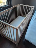 Ledikant met goed IKEA matras en beddengoed, Ophalen, 70 tot 85 cm, 140 tot 160 cm, Zo goed als nieuw