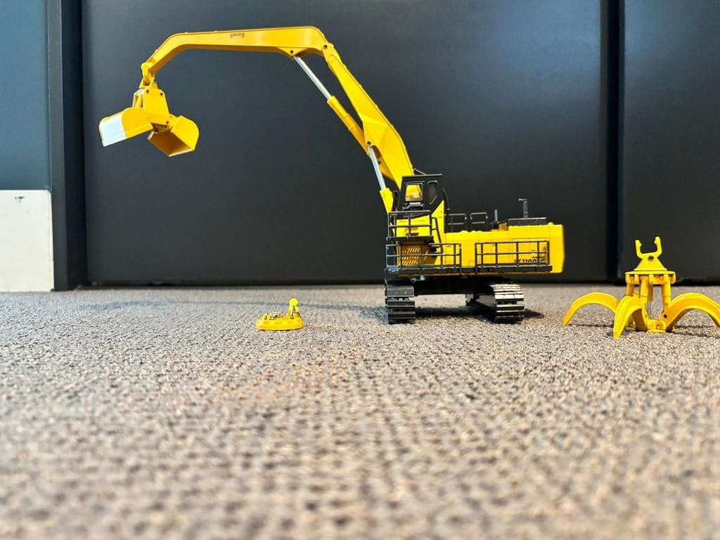 Komatsu Graafmachine Model met Verwisselbare Accessoires, Ophalen of Verzenden, Zo goed als nieuw, Fhh@, 1:32 tot 1:50