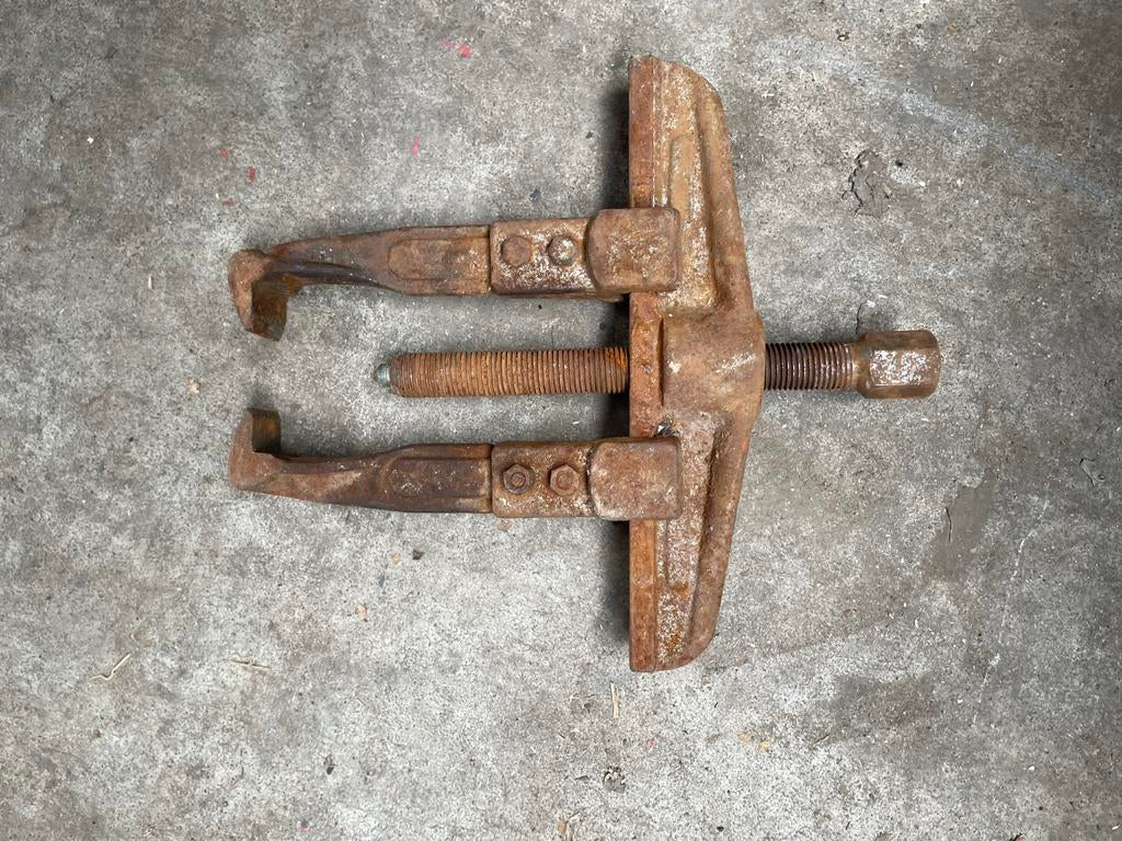 Twee armige poelietrekker kukko, Doe-het-zelf en Verbouw, Gereedschap | Handgereedschap, Ophalen, Gebruikt