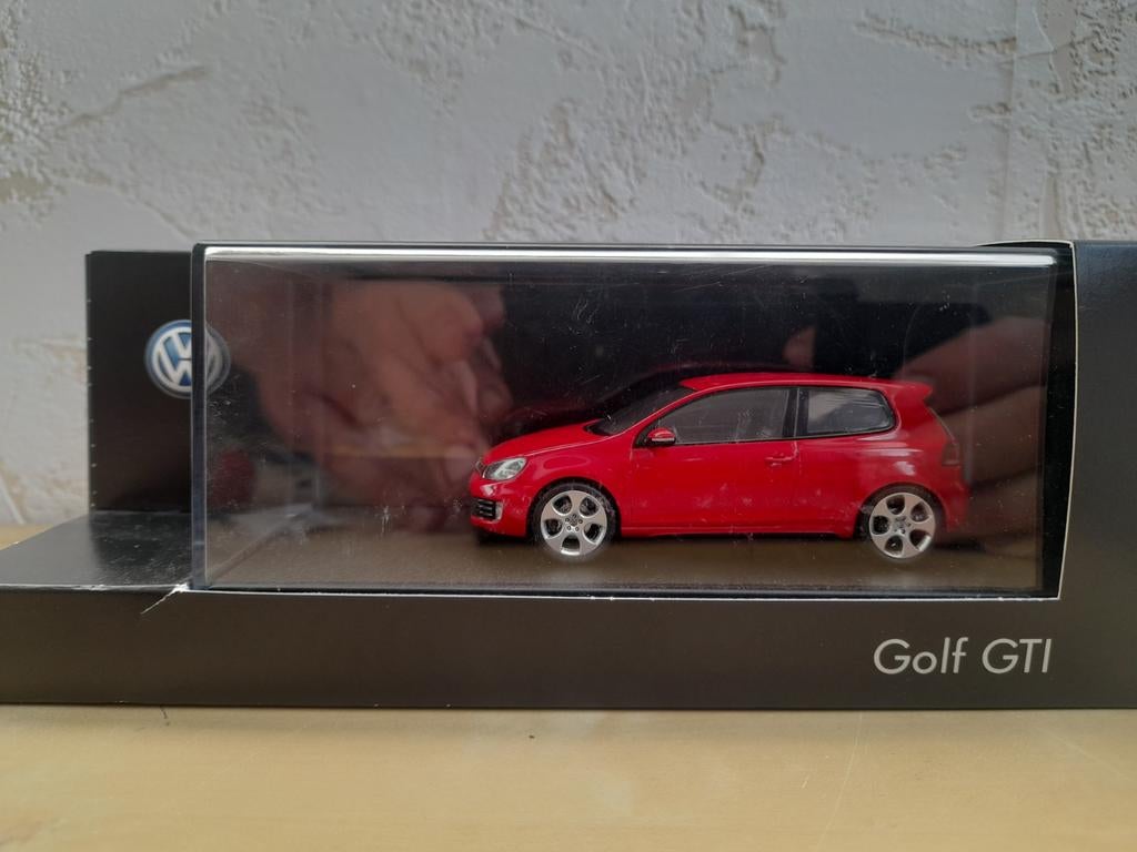 Volkswagen Vw Golf 6 Gti Rood Schuco 1:43 (Incl Ovp), Ophalen of Verzenden, Zo goed als nieuw, Auto, Schuco
