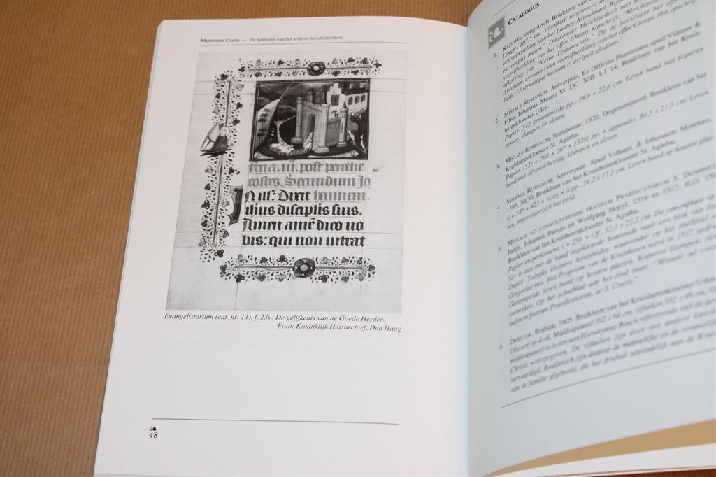 Mysterium Crucis — Kruis in Christendom — 1993, Boeken, Ophalen of Verzenden, Zo goed als nieuw