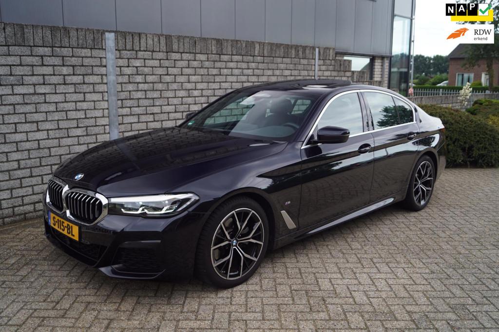 BMW 5-serie 520i Business Edition Plus M Sport Autom Schkdak, Automaat, 1998 cc, Achterwielaandrijving, Gebruikt