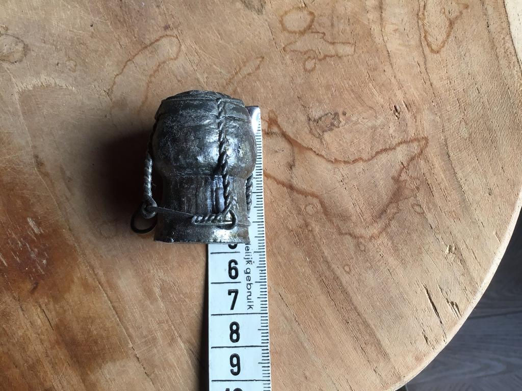 Tinnen champagne stop,champage kurk tin, Antiek en Kunst, Antiek | Tin, Ophalen
