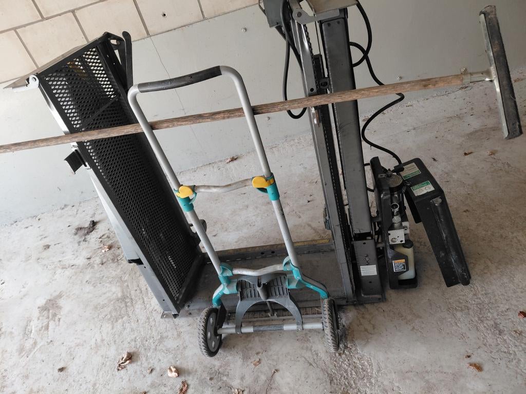 Rolstoellift the braun company 115x115cm, Ophalen, Nieuw