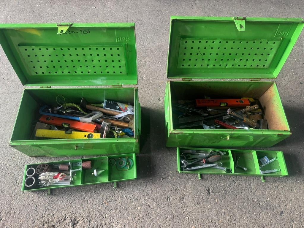 2 Stuks BOTT stalen gereedschapskist met inhoud, Ophalen, Bott, Gevuld, Nn