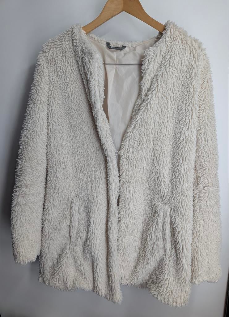 Hema teddy fluffy jas maat M crème kleurig, Maat 38/40 (M), Hema, Overige kleuren, Hema