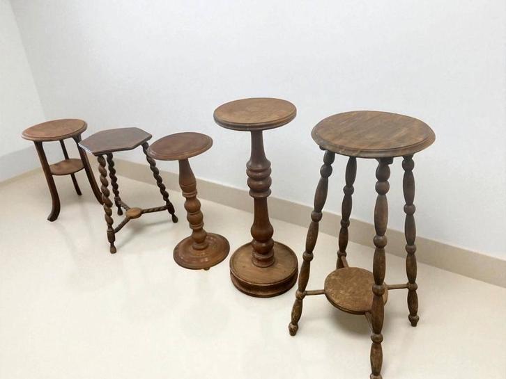 vintage houten ronde  bijzettafel / plantentafel, Huis en Inrichting, Woonaccessoires | Etagères, Ophalen