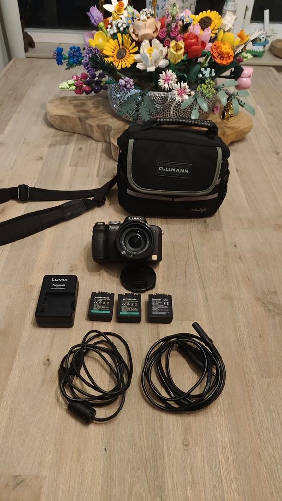 Panasonic DMC-FZ18, tas,3 battery packs, accessories, Audio, Tv en Foto, Fotocamera's Digitaal, Overige Merken, 8 keer of meer