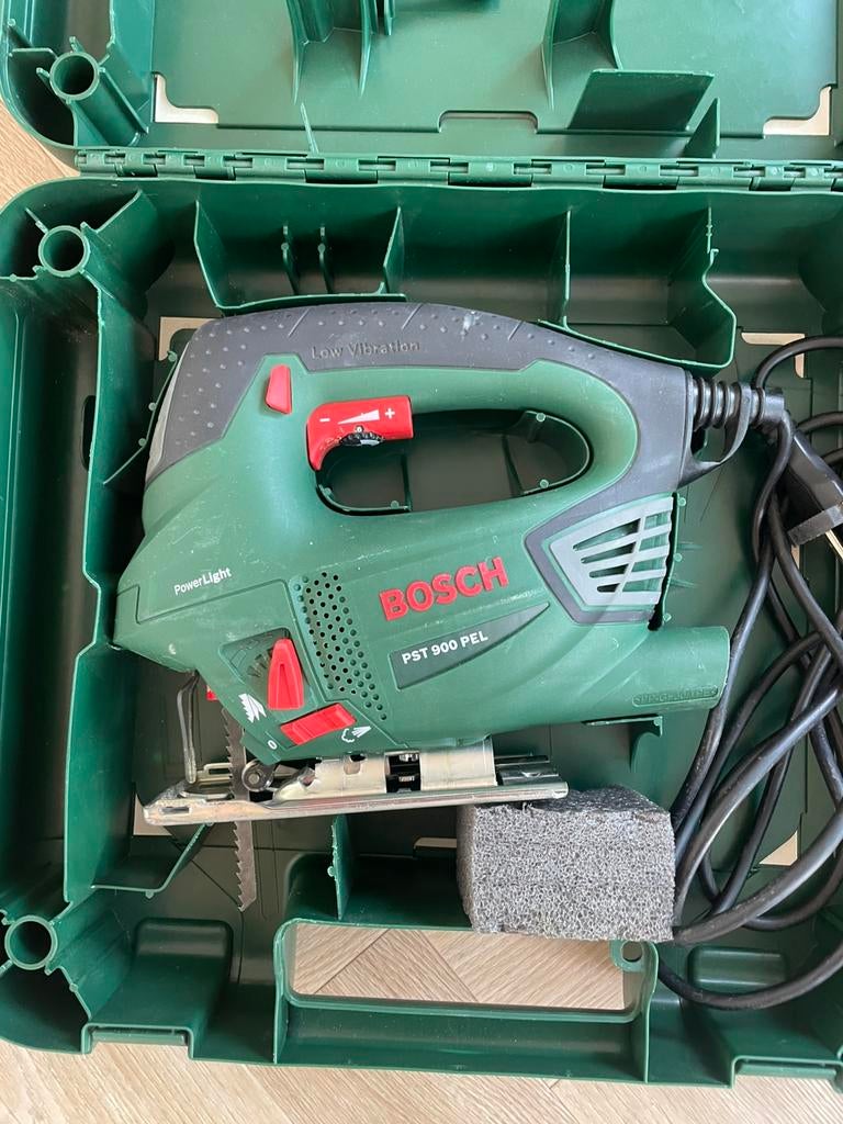 Stichsäge Bosch PST 900 PEL (Gebraucht) in Meggen für CHF 40 – mit