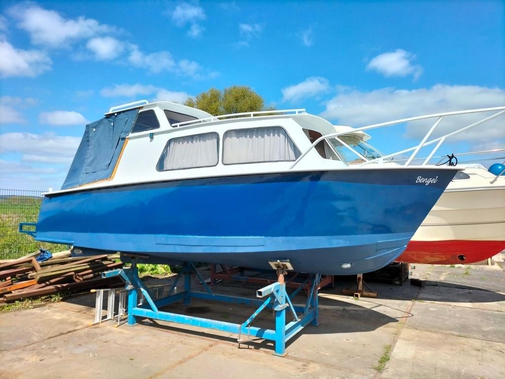 Kajuitboot 7 meter, Ophalen, 10 tot 30 pk, Gebruikt, Staal