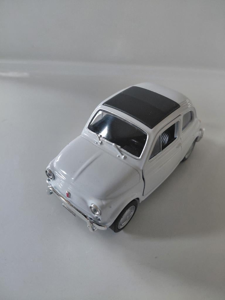 Fiat 500, Hobby en Vrije tijd, Modelauto's | Overige schalen, Ophalen of Verzenden, Nieuw, Auto