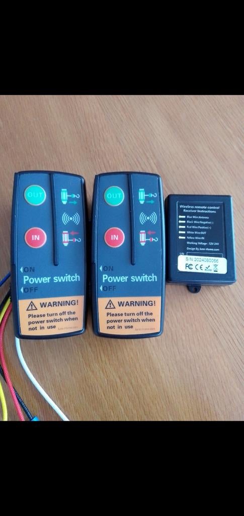 Nwe draadloze lier afstandsbediening (2x) 12v en 24v, Ophalen of Verzenden