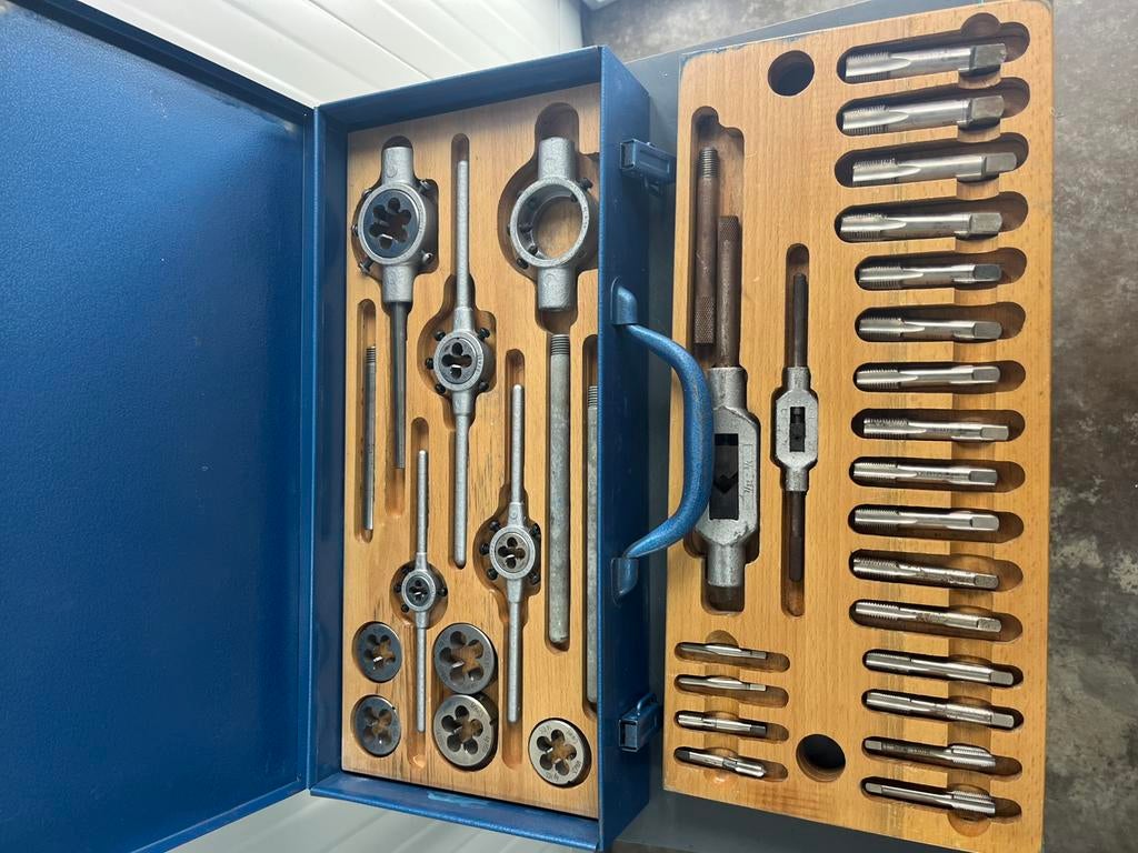 Draadsnijset / Tap & snijplaten set in koffer – compleet, Ophalen