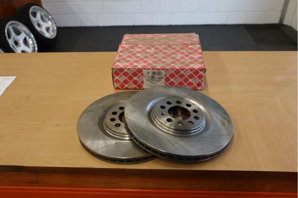 Volkswagen Golf MK4 remschijvenset voorkant FEBI 312mm, Niet ingevuld, Niet ingevuld, Nieuw, Ophalen of Verzenden