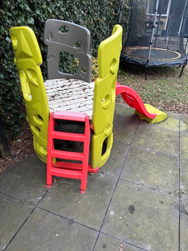 Speeltoestel met glijbaan - Smoby, Kinderen en Baby's, Speelgoed | Buiten | Speeltoestellen, Gebruikt, Glijbaan, Ophalen of Verzenden