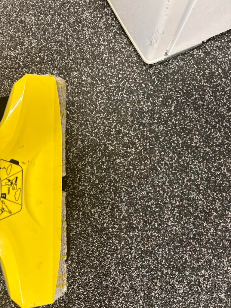 Kärcher dweilmachine met 4 borstels, Ophalen of Verzenden, Gebruikt, Schrobmachine