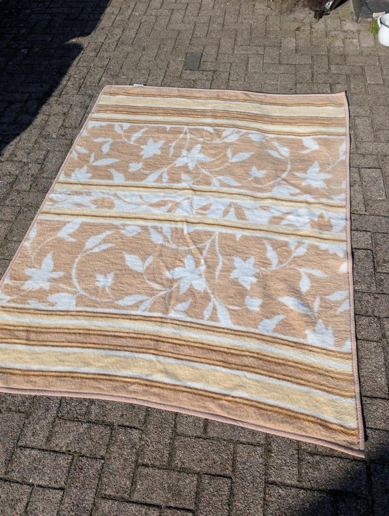 Vintage deken met bloemenpatroon, Ophalen of Verzenden, Gebruikt