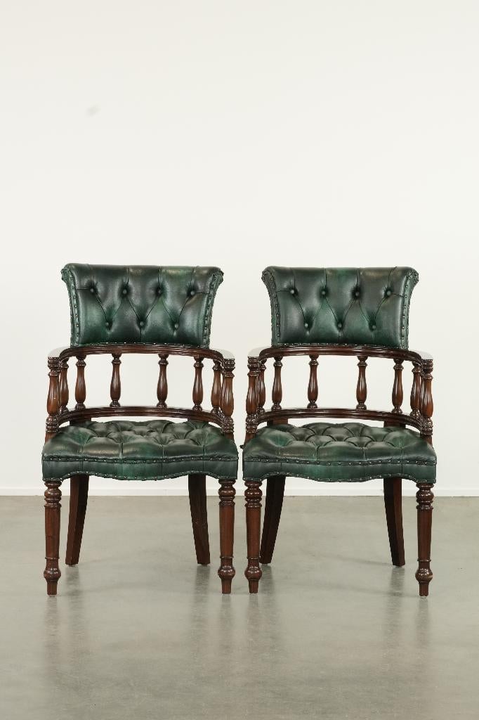 Set van twee rundleren chesterfield bureau/ bijzetstoelen, Huis en Inrichting, Bureaustoelen, Ophalen, Gebruikt, ., .