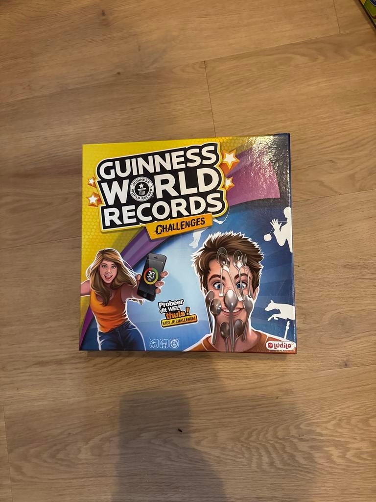 Guinness World Records Challenges Bordspel, Drie of vier spelers, Ophalen of Verzenden, Zo goed als nieuw