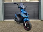 PIAGGIO ZIP 4T E5 45KM BJ2024 DIAMOND BLEU  2233KM + OPTIES!, Fietsen en Brommers, Scooters | Piaggio, Onbekend, Ophalen of Verzenden