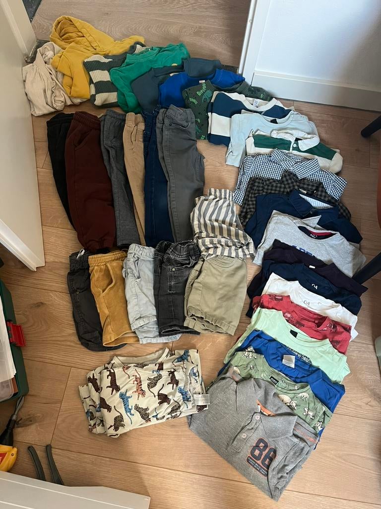 Kledingset jongens maat 98, Kinderen en Baby's, Kinderkleding | Kinder-kledingpakketten, Zo goed als nieuw, Maat 98, Ophalen of Verzenden