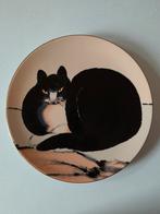 Porseleinen bord, The Seated Cat by Chu Ling, Ophalen of Verzenden, Zo goed als nieuw