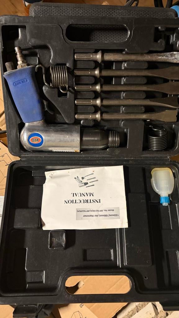 Luchthamer set met beitels en koffer, Ophalen, Gebruikt