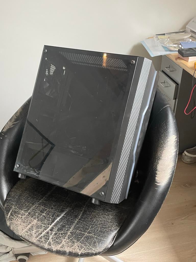 Antec NX230 Gaming Computerkast met RGB, Ophalen of Verzenden, Gebruikt