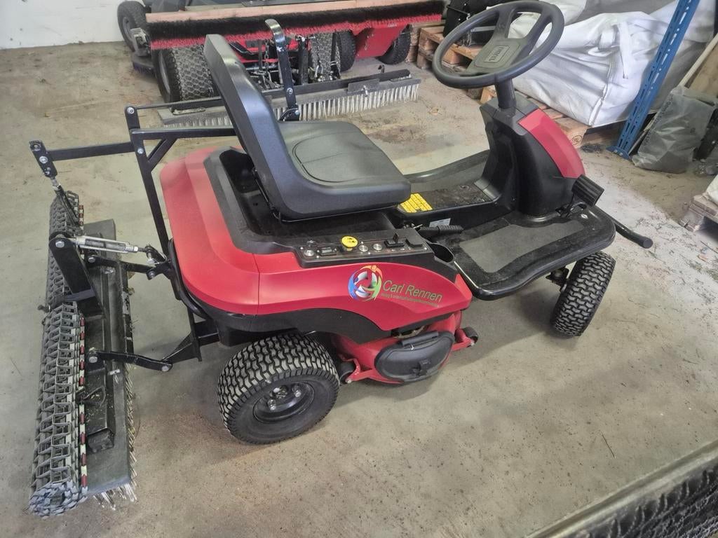 Elektrische zitmaaier met hefinrichting en borstel, Ophalen of Verzenden, Gebruikt, Toro, Minder dan 90 cm